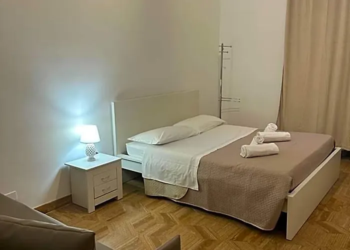 Rosa Termini Bed & Breakfast 3*